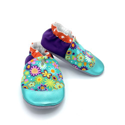 Chaussons en cuir souple imprimés de petites fleurs