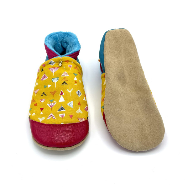 Chaussons cuir souple pour enfant – Motifs graphiques et colorés