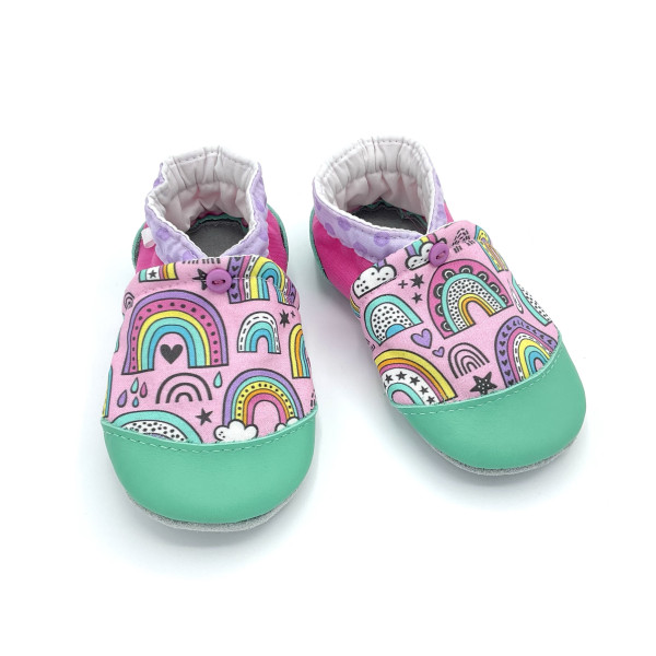 Chaussons artisanaux cuir Lila tissu mauve rose arc en ciel - Dont Forget Melanie