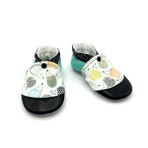 Chaussons bébé cuir Harrison tissu vert noir hérissons français - Dont Forget Melanie