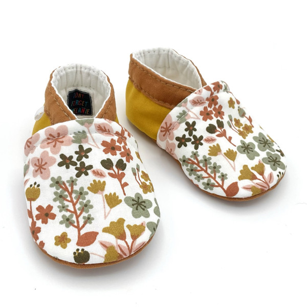 Chaussons fleuris bébé fille jaune moutarde terracotta rose poudré - Dont Forget Melanie