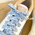Lacets motifs petites fleurs bleues - Dont Forget Melanie