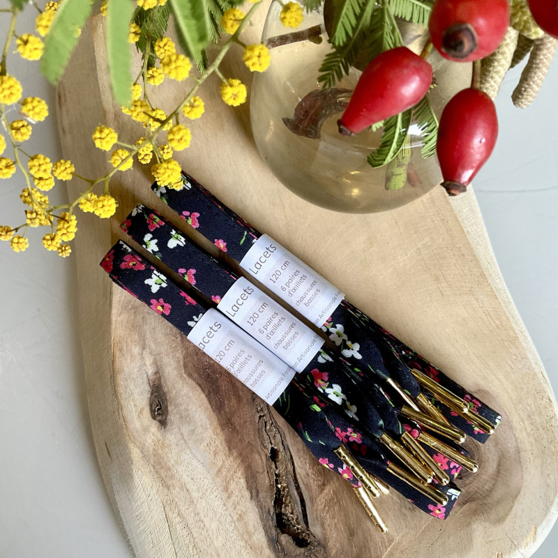 Lacets fleuris rouge et noir | Baskets/bottines | Dont Forget Melanie