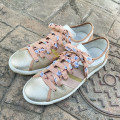Lacets en tissu fleuri nude | Dont Forget Melanie