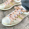 Lacets en tissu fleuri nude | Dont Forget Melanie