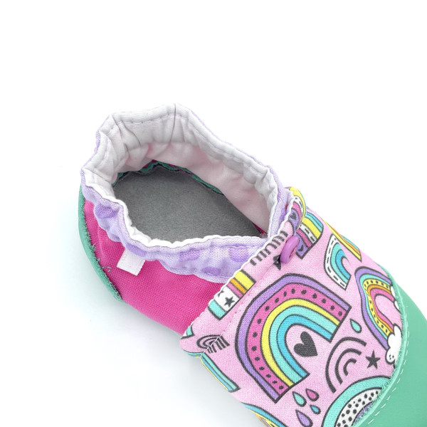 Chaussons arc-en-ciel Lila pour enfants – Confection artisanale