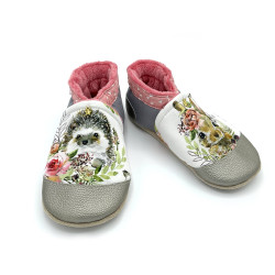 Chaussons en cuir souple imprimés d'animaux à l'aquarelle