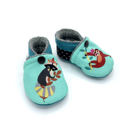 Chaussons bébé Gus tissus vert menthe raton laveur et paresseux - Dont Forget Melanie