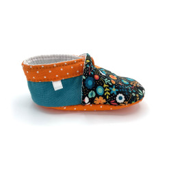 Chaussons souples pour bébés imprimés de petites fleurs