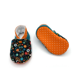 Chaussons souples pour bébés imprimés de petites fleurs