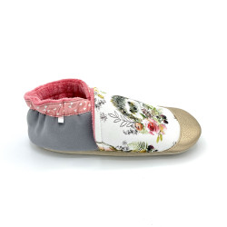 Chaussons en cuir souple imprimés d'animaux à l'aquarelle