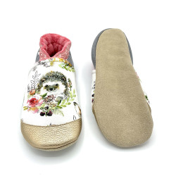 Chaussons en cuir souple imprimés d'animaux à l'aquarelle