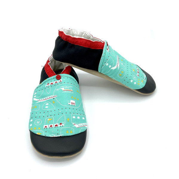 Chaussons cuir souple adolescents avions aéroport vert rouge noir confortables - Dont Forget Melanie