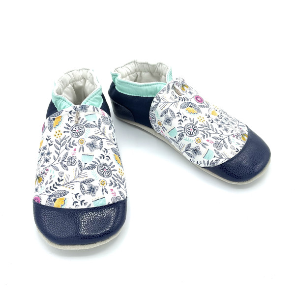 Chaussons souple Adélie pour enfant – Fleurs et papillons délicats