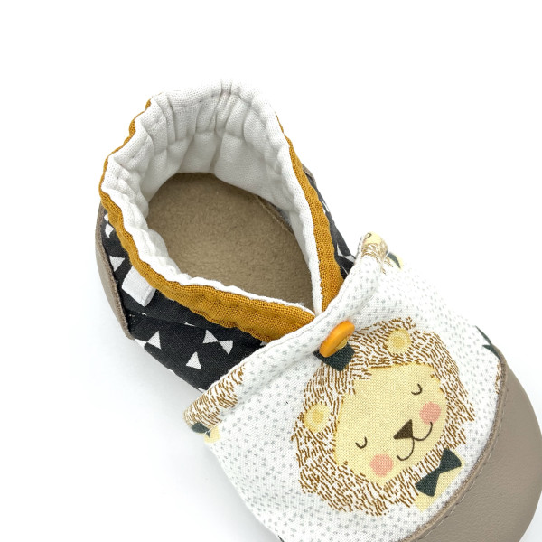 Chaussons cuir enfant Jonas tissu noir jaune roi lion été - Dont Forget Melanie