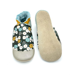 Chaussons en cuir souple imprimés de fleurs